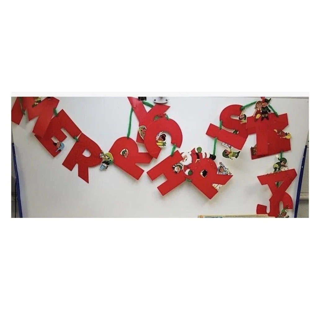 Vintage MERRY CHRISTMAS 6ft Jointed Streamer Banner Elves Santa RARE